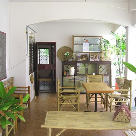 Sri Krung Guest House Ayutthaya Bagian luar foto