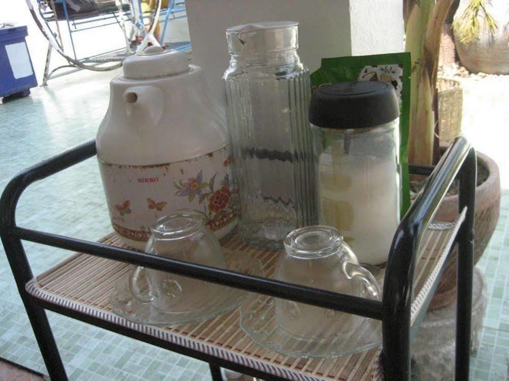 Sri Krung Guest House Ayutthaya Bagian luar foto